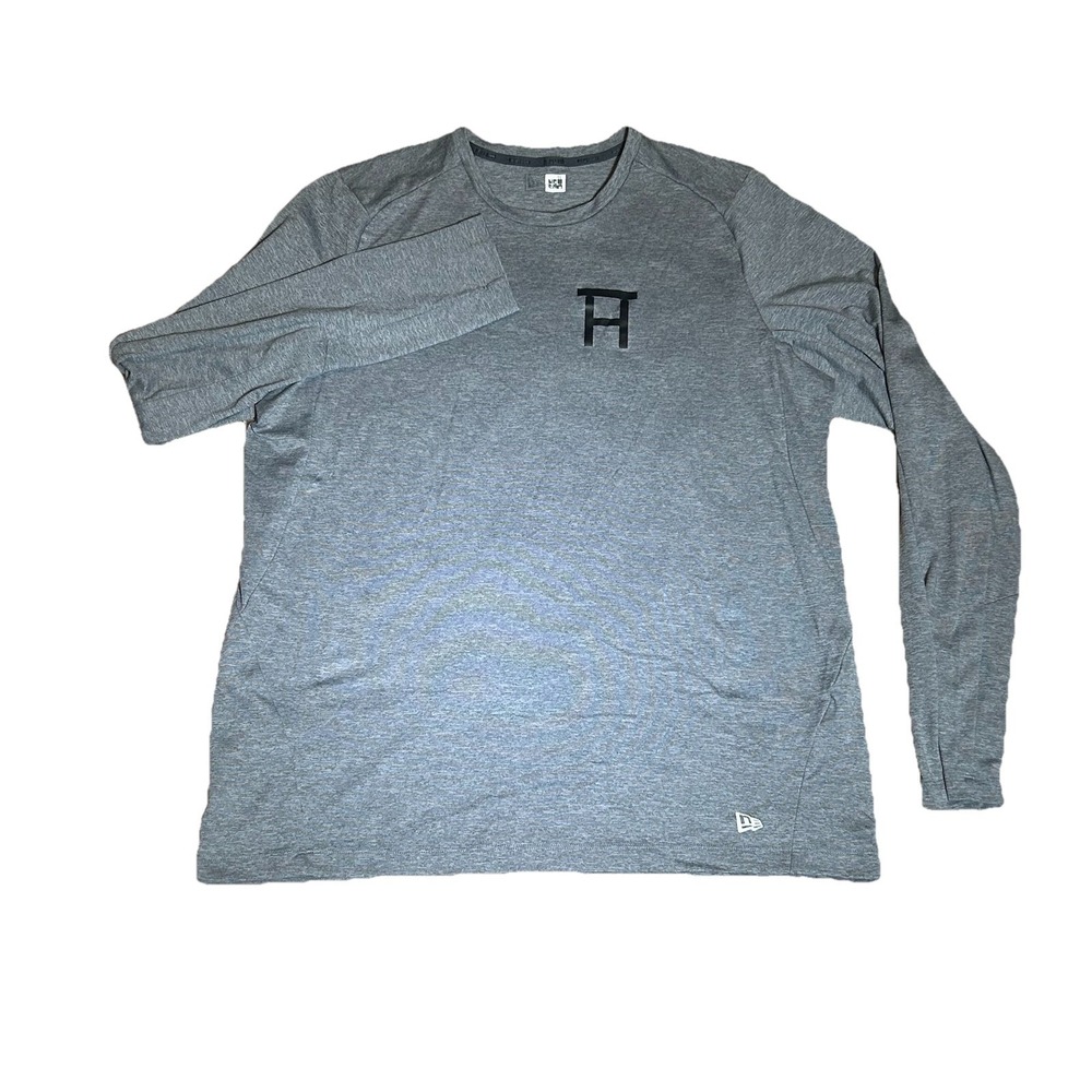 New Era Men's Long Sleeve T-Shirt Dancing Hills Ranch XL Gray
